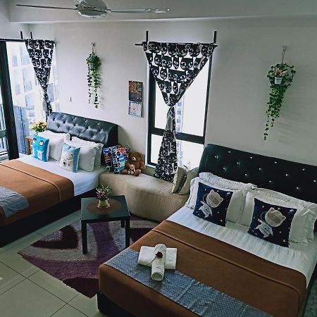 D'Gunduls Homestay Studio By Dgh I-City Шах-Алам Экстерьер фото
